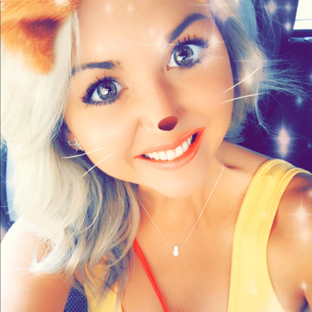 Meet your Posher, Jennelle